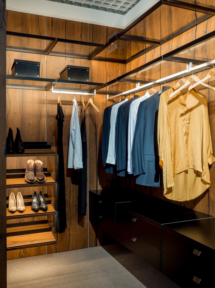 Giulia Novars, Нижний Новгород, ул. Горького 260