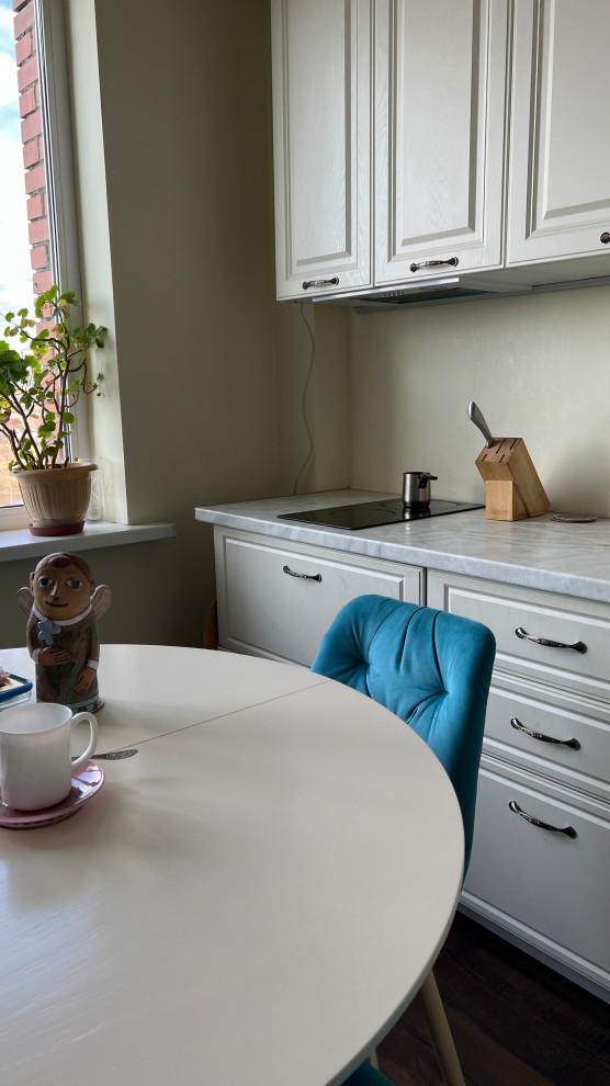 Обложка проекта: Кухня-гостиная с бирюзовыми акцентами