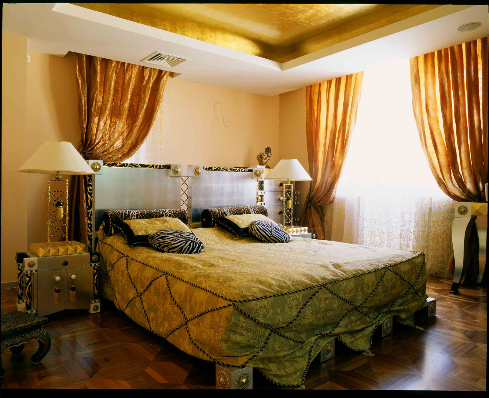 "Золотая" квартира в центре Москвы.