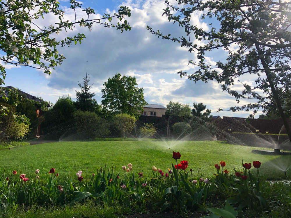 Автоматический полив загородного участка