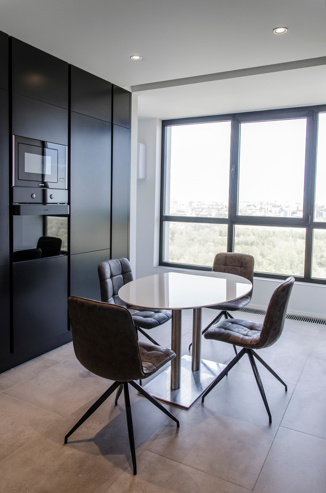 Строгость и немного озорства