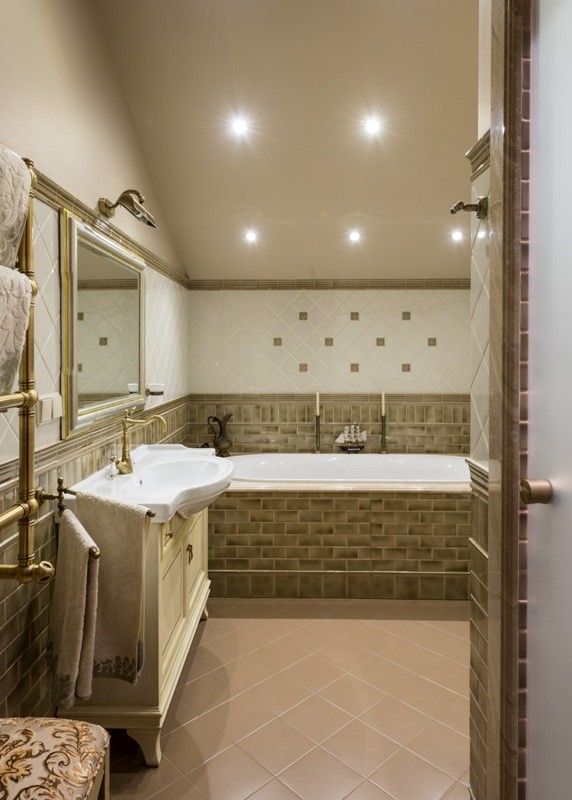 Дом с антиквариатом