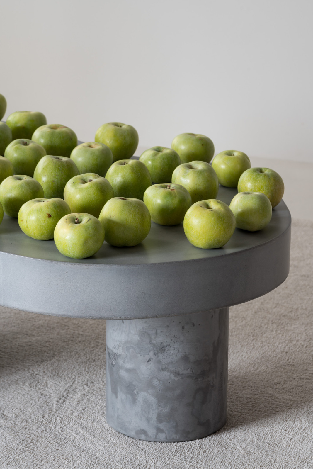 Houzz тур: Квартира для пары — с бетоном и остеклённой ванной