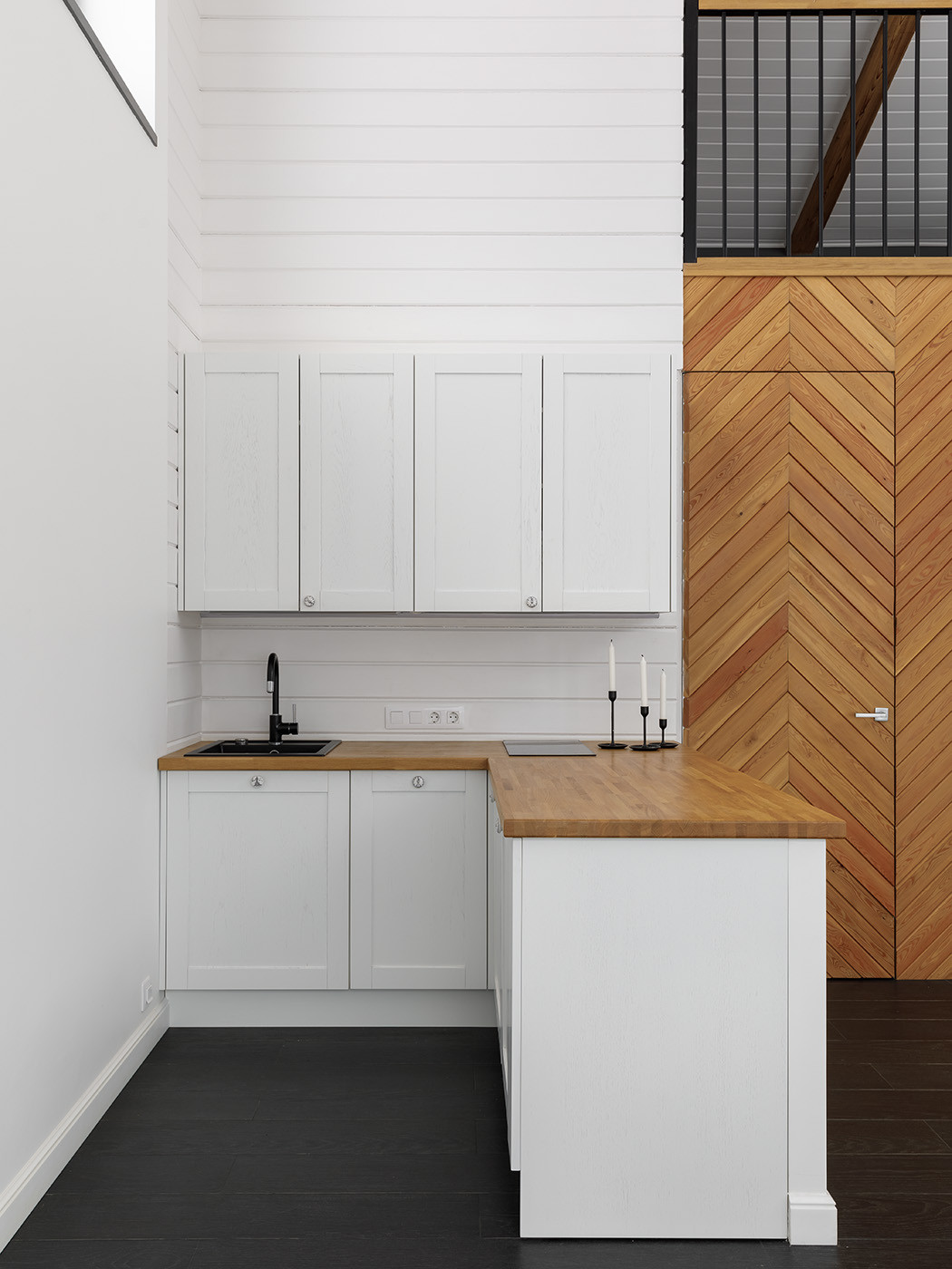 ЗАГОРОДНЫЙ ДОМ В ПОСЕЛКЕ «ОСТРОВ»