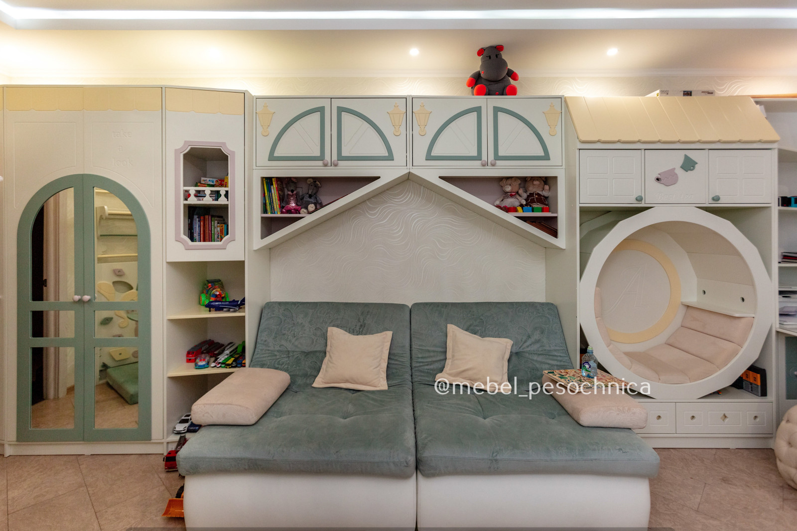 Обложка проекта: Детская комната в стиле Алиса