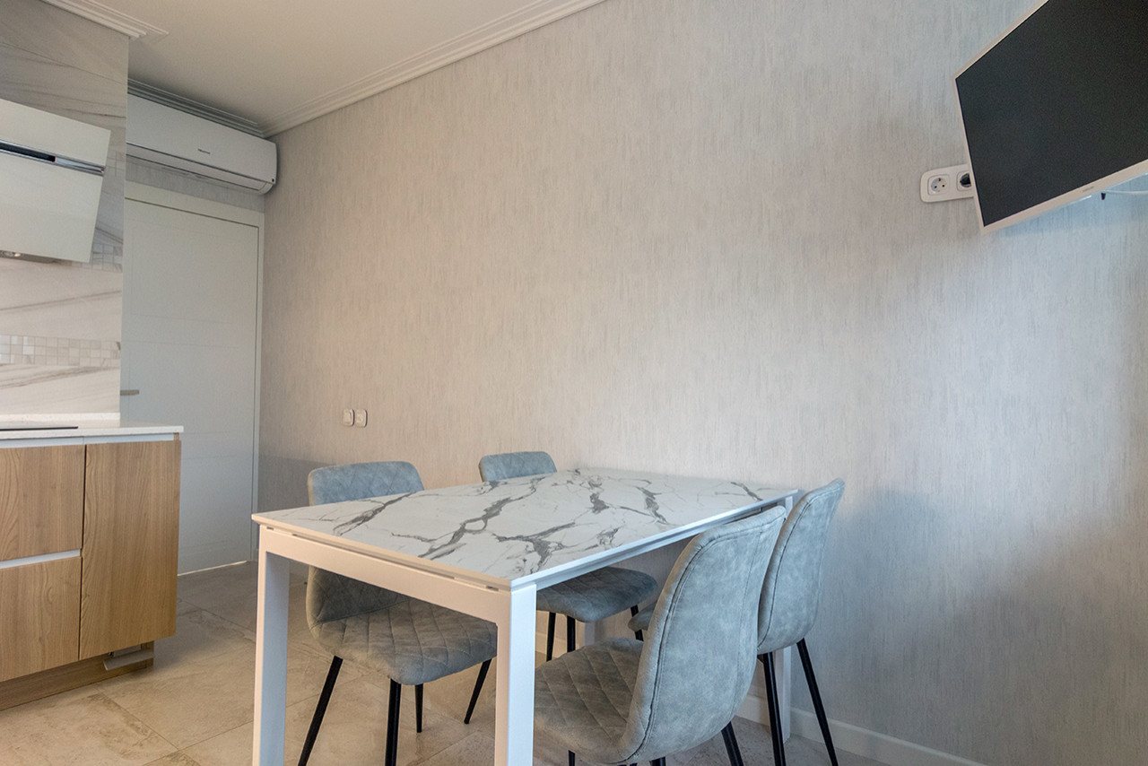 Дизайн четырехкомнатной квартиры в ЖК "Лучи".