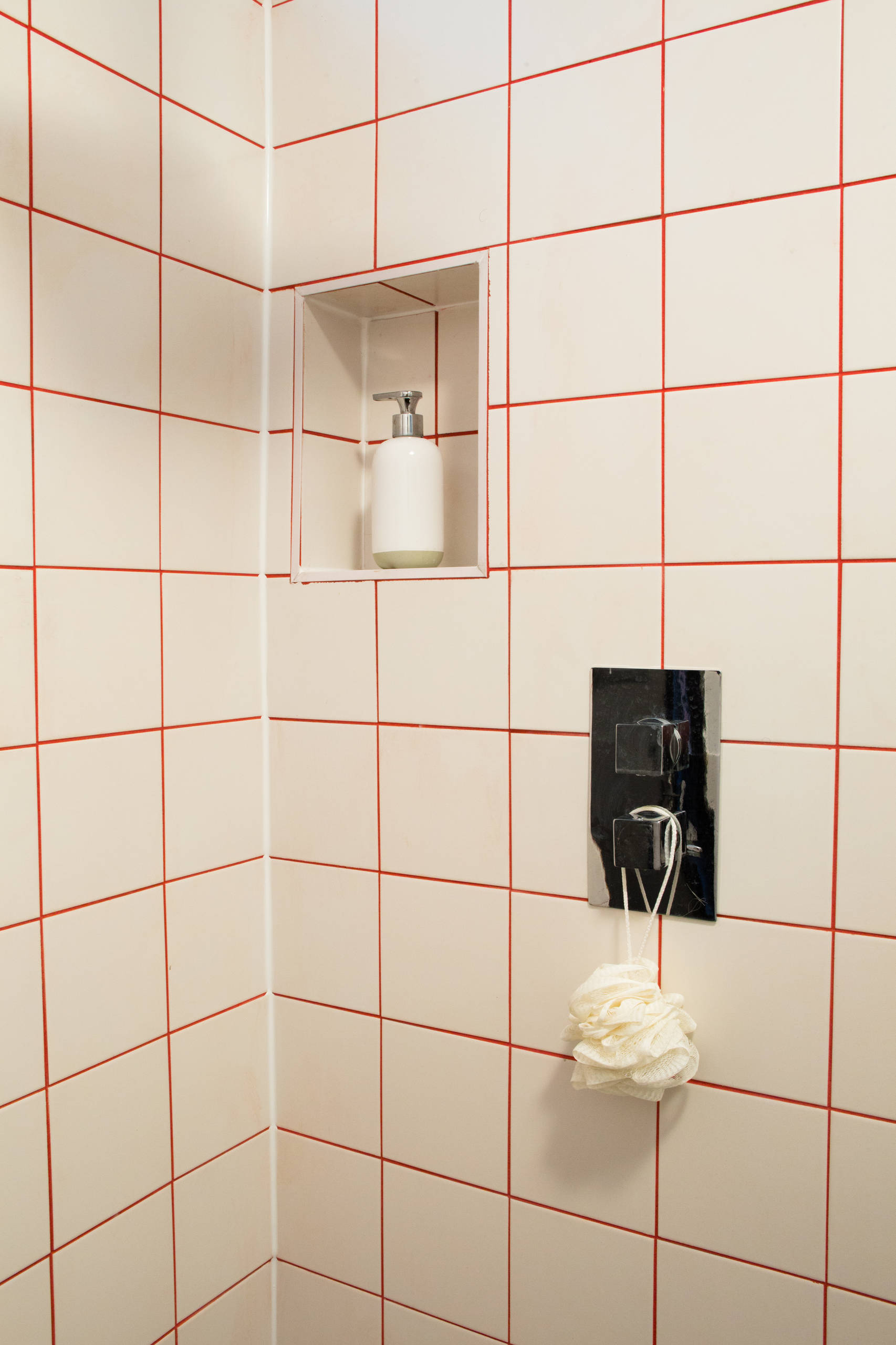 Лучшее за неделю: 16 интерьеров с цветной затиркой