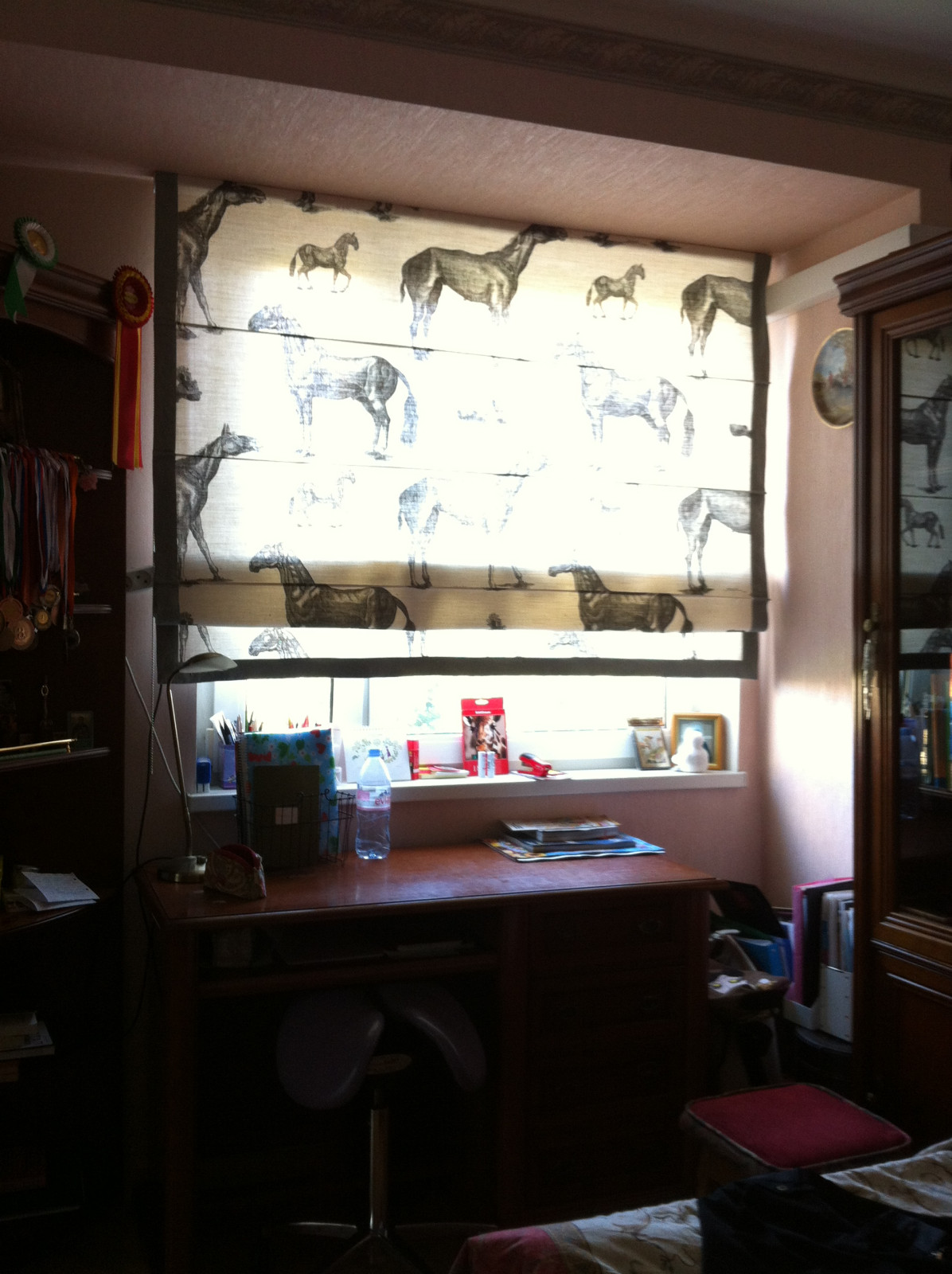 Переобивка диванов, декор окон