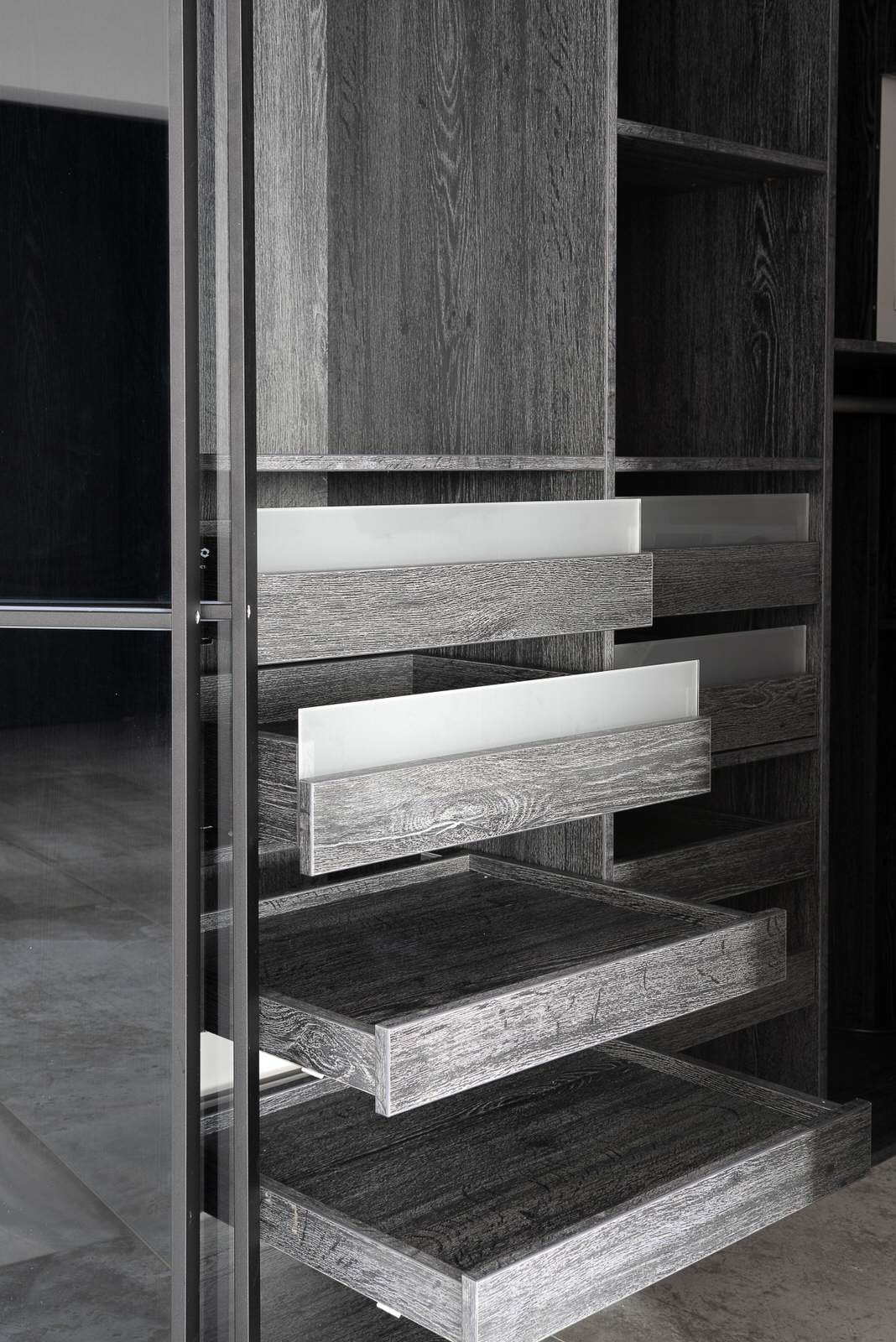 Гардеробная с перегородкой S1200