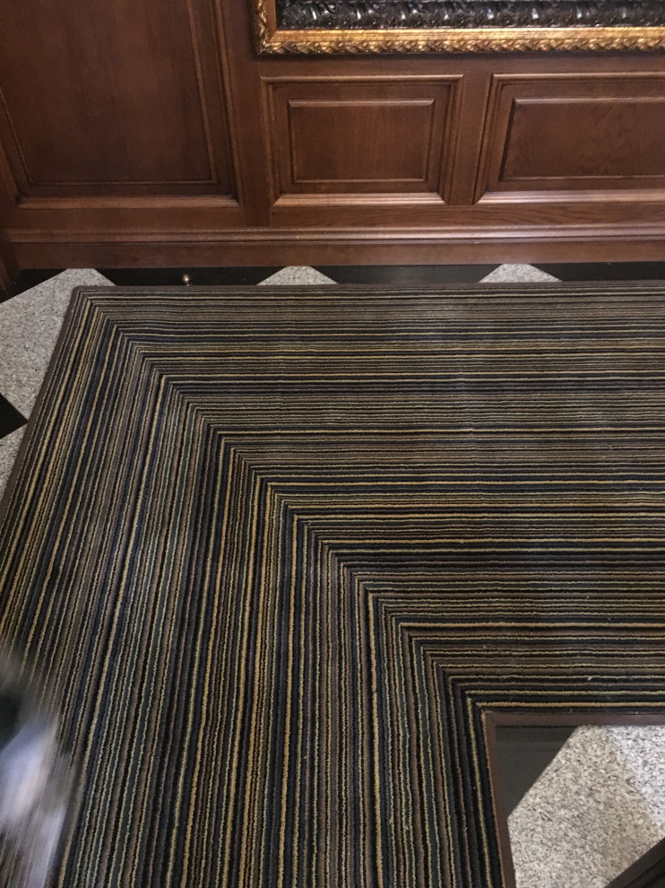 Обложка проекта: Ковровая дорожка в офисе нашего заказчика