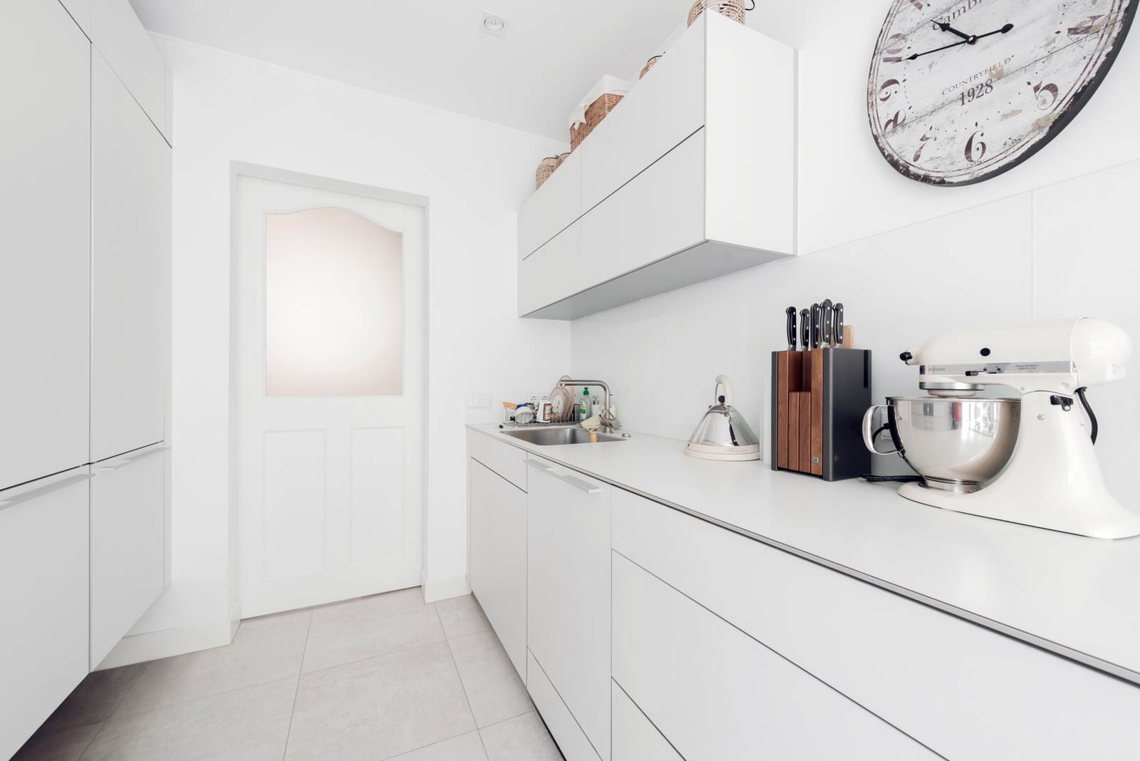 межкомнатные двери в белом цвете