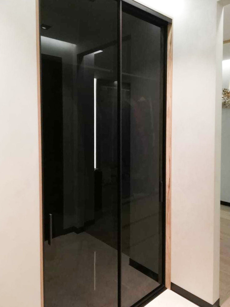 Шкаф корпусный с раздвижными дверьми raumplus