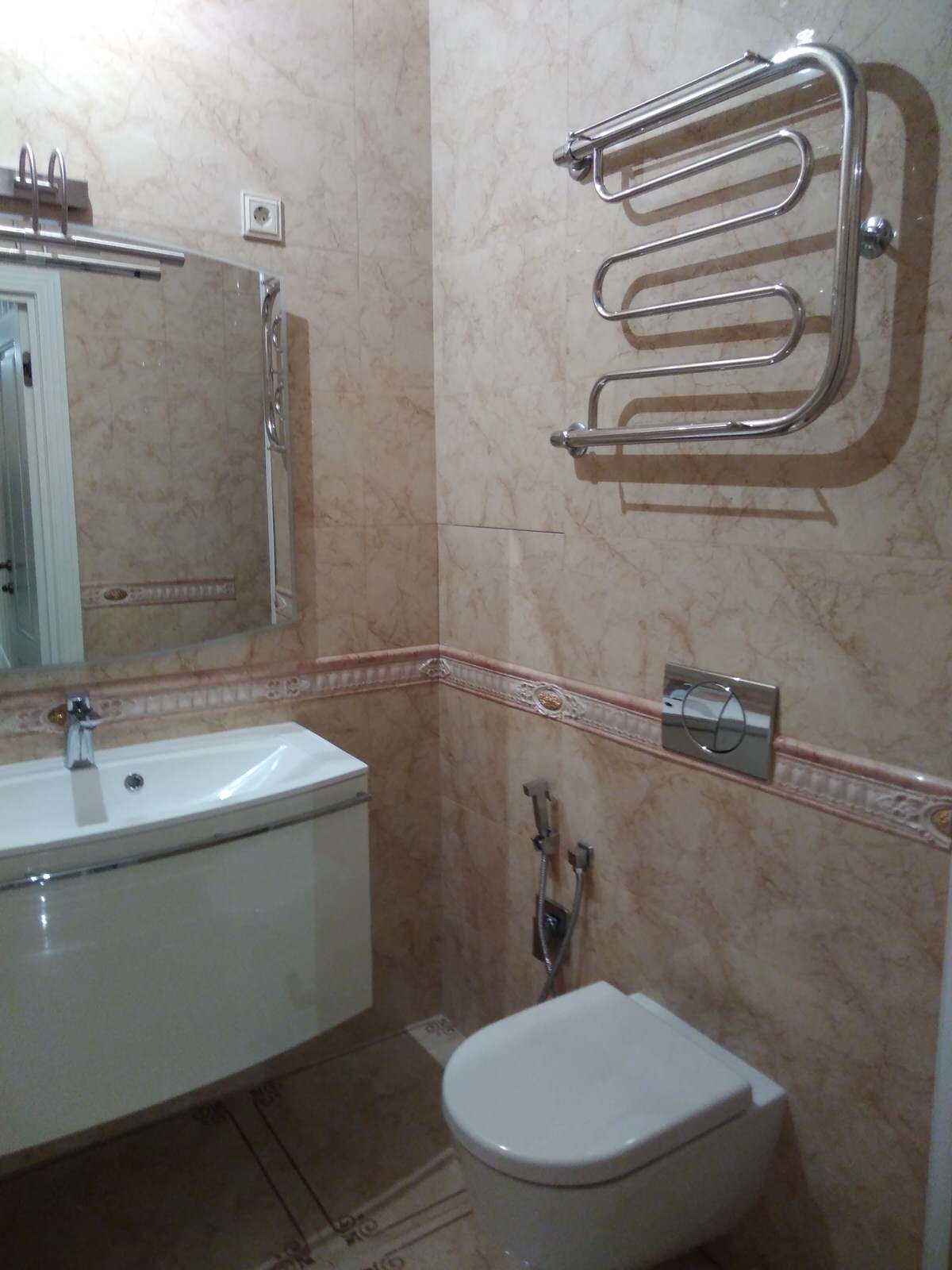 Обложка проекта: Болотниковская 35