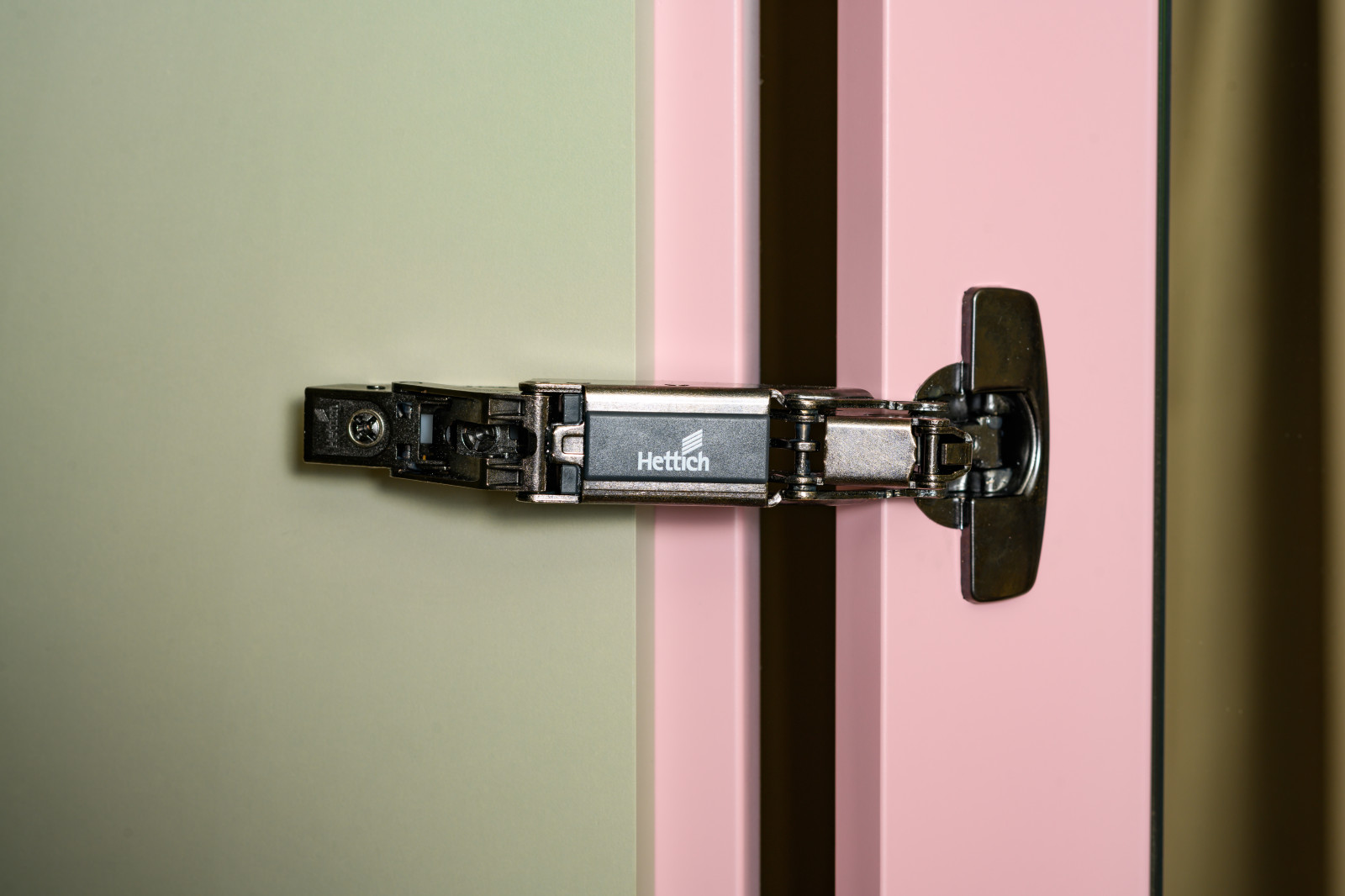 Шкаф для передачи "Квартирный вопрос"