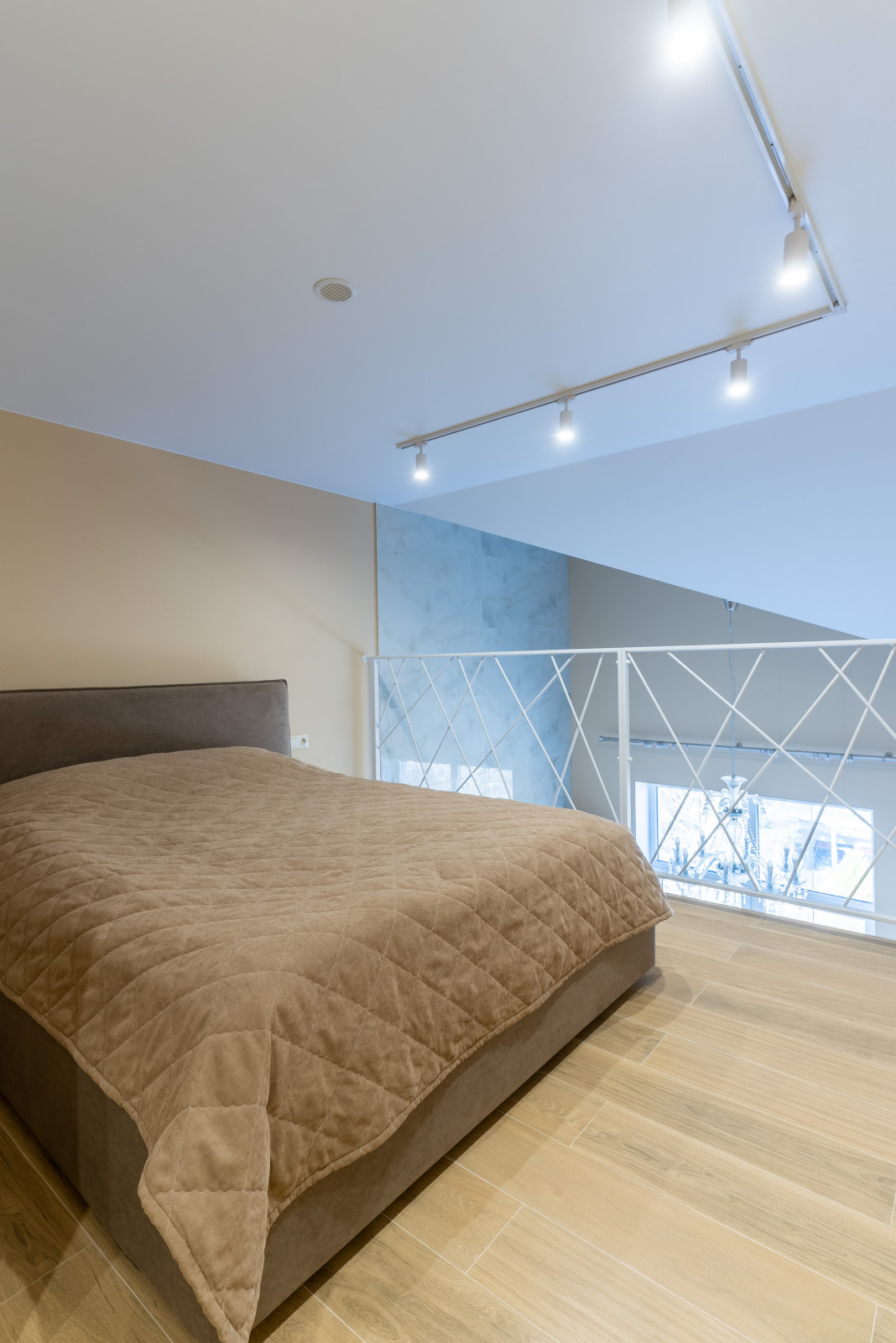 Ремонт в двухэтажной квартирк в ЖК "Да Винчи"