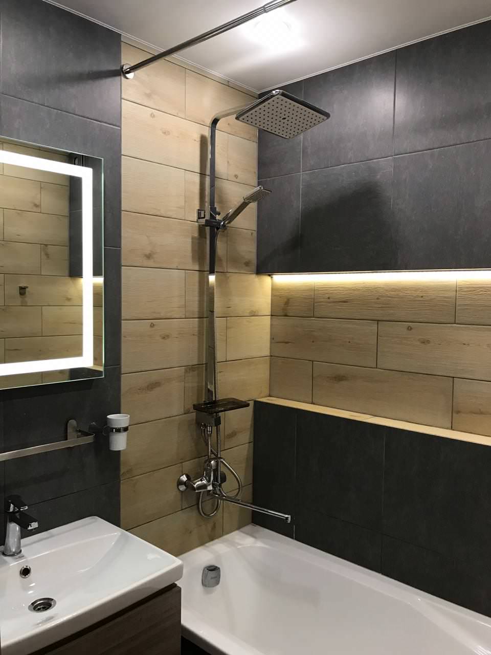 Индустриальный двухкомнатная 70 м2.