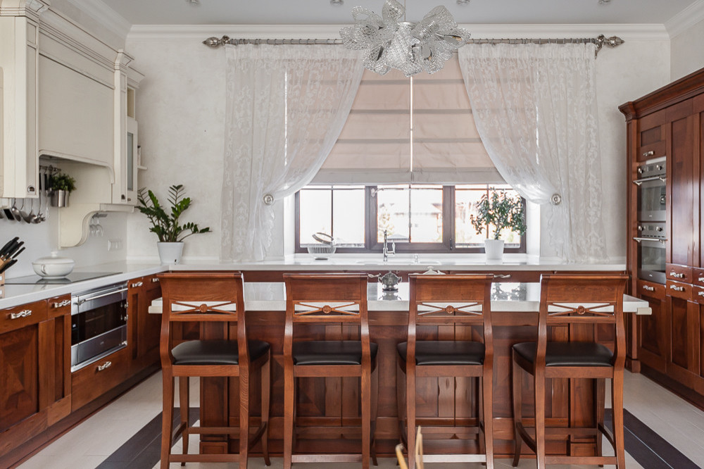 ДОМ НА ХОЛМЕ