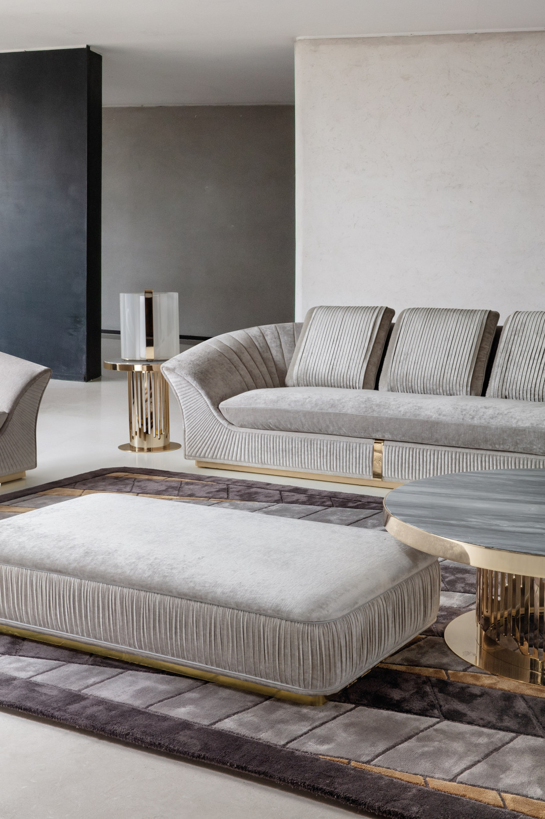 CHARISMA. Диван и банкетка