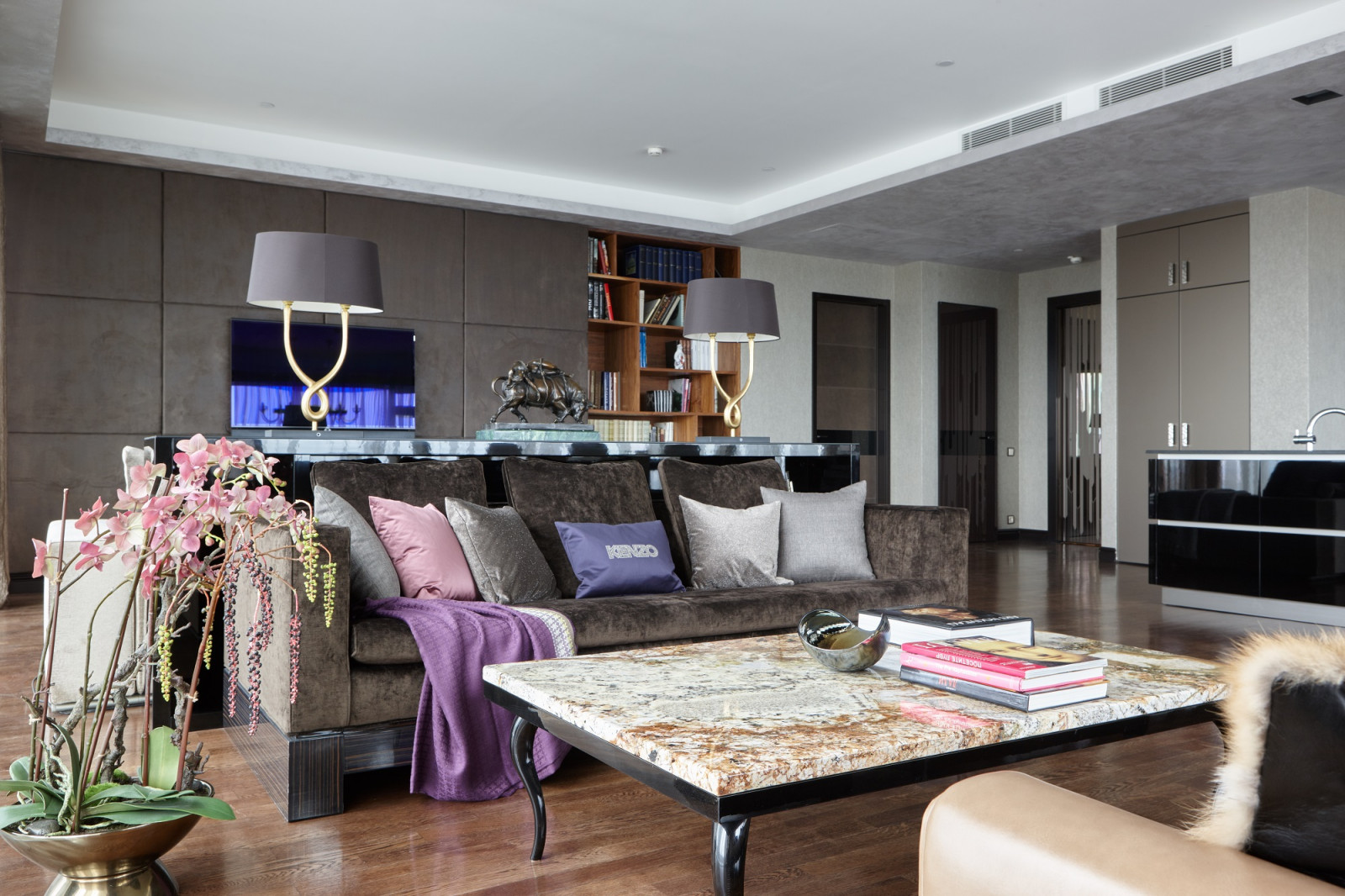 квартира 220 кв м