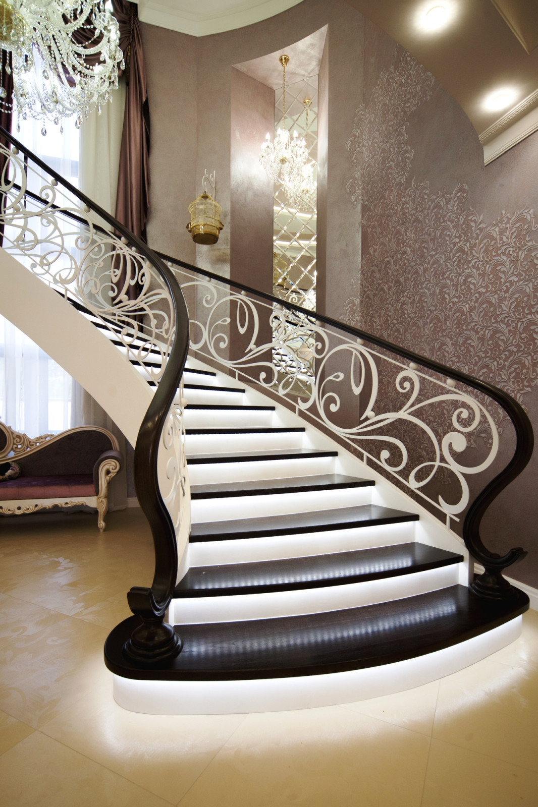 Лестница класса Люкс