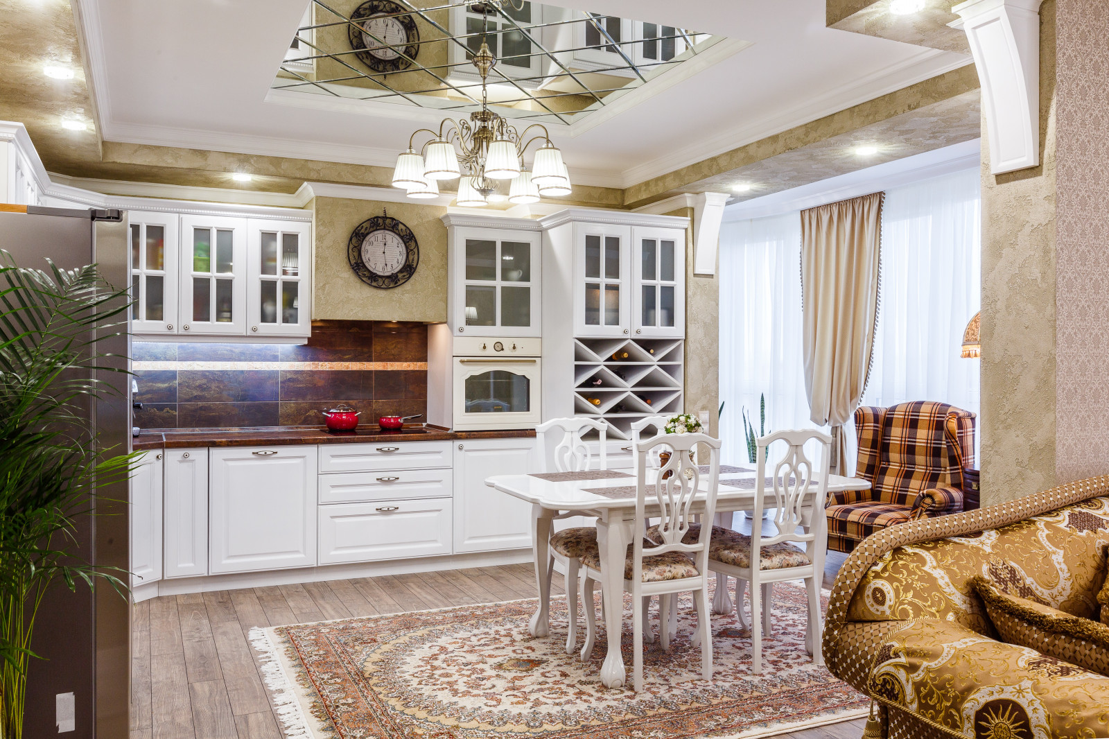 двух комнатная кв с нотками английского стиля. Фото