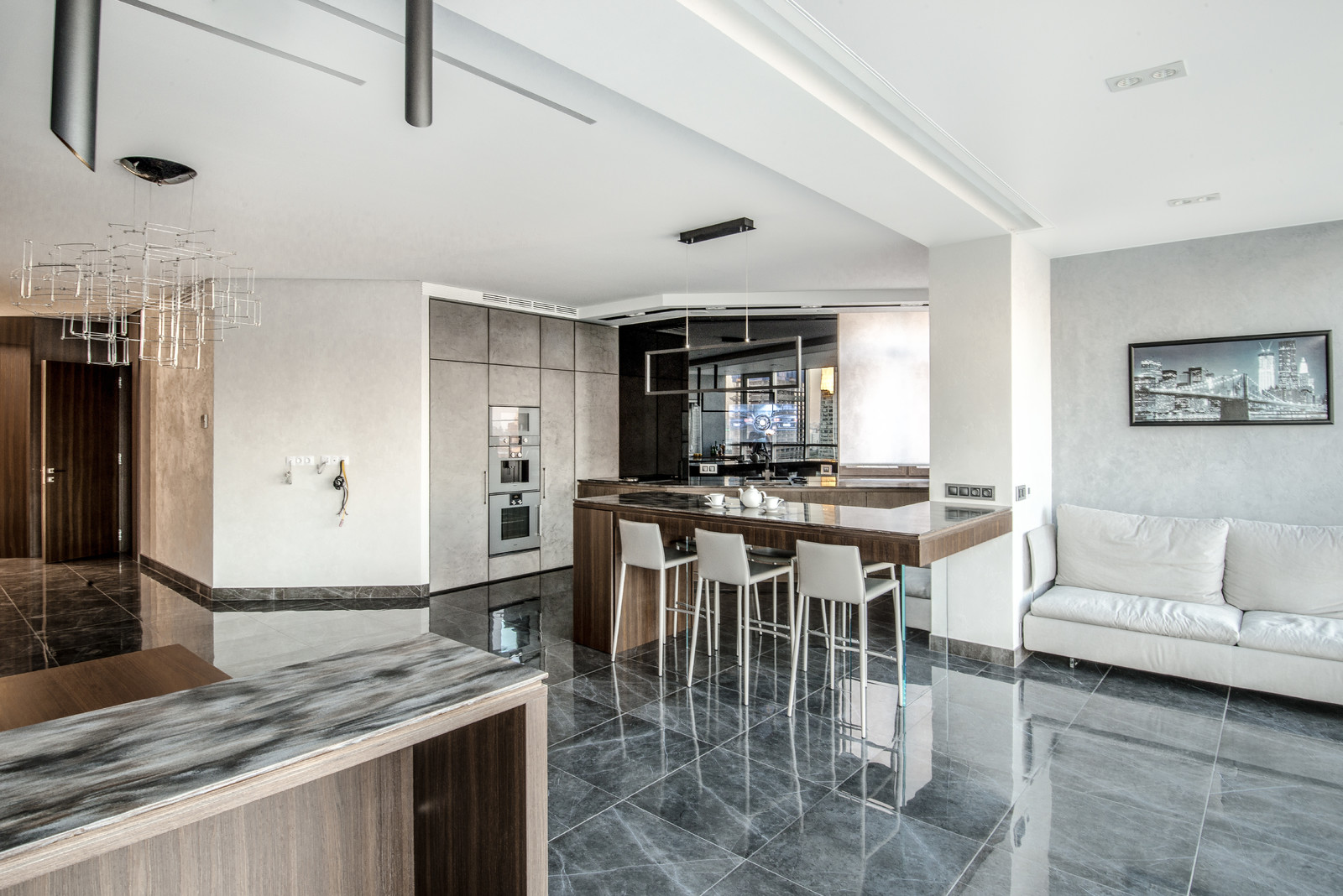 Зеркальный телевизор в гостевую зону