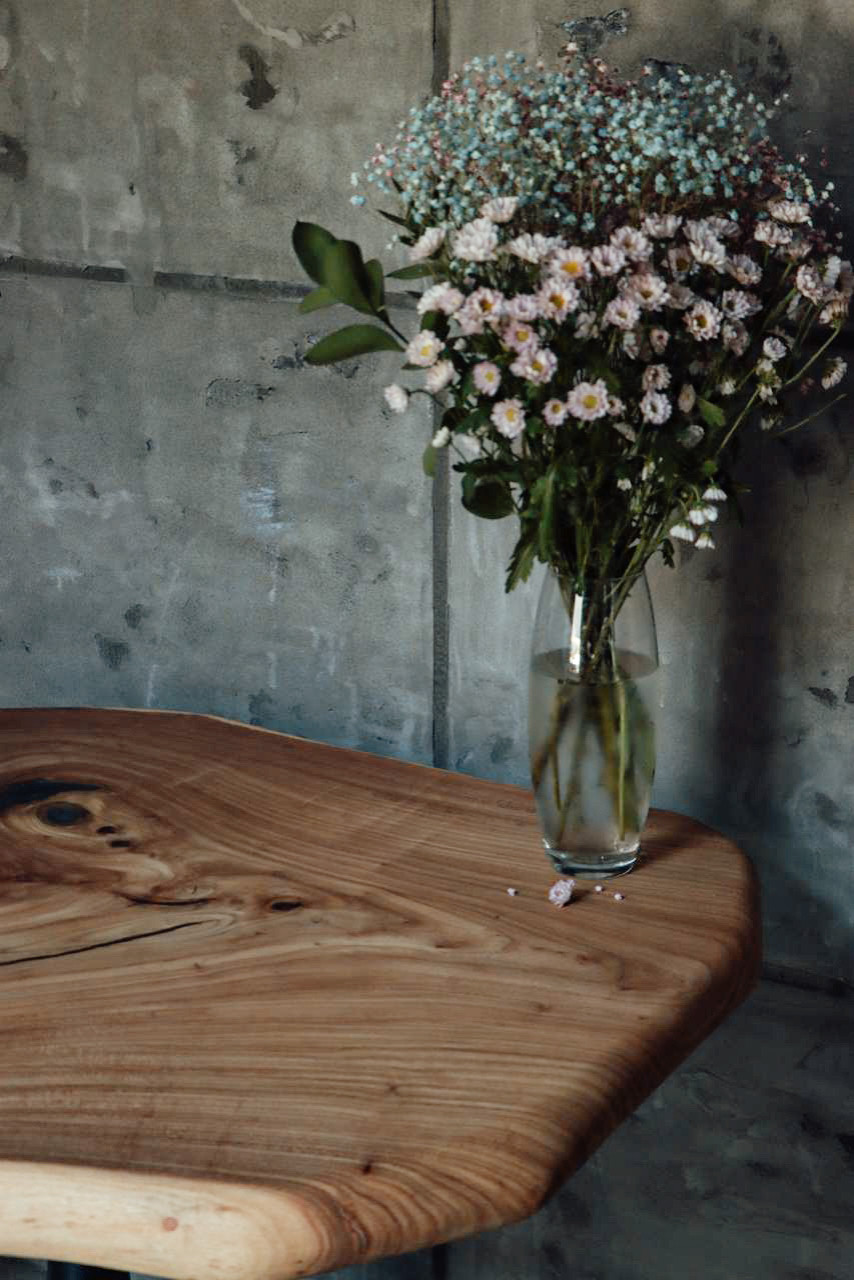 Обложка проекта: Стол из слэба