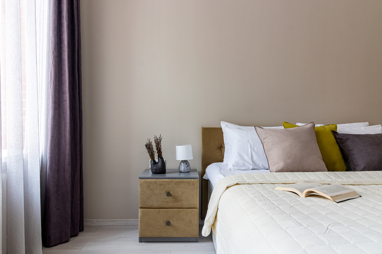 Съемка квартиры в историческом центре Санкт-Петербурга для сдачи в аренду.