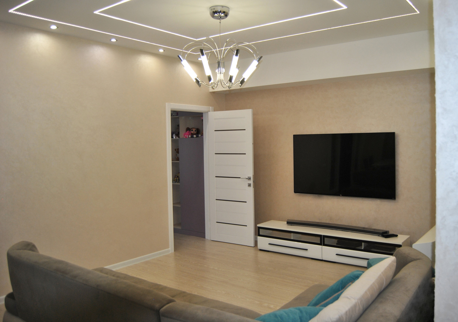 Гостиная для очень дружной семьи Жк "Наследие"