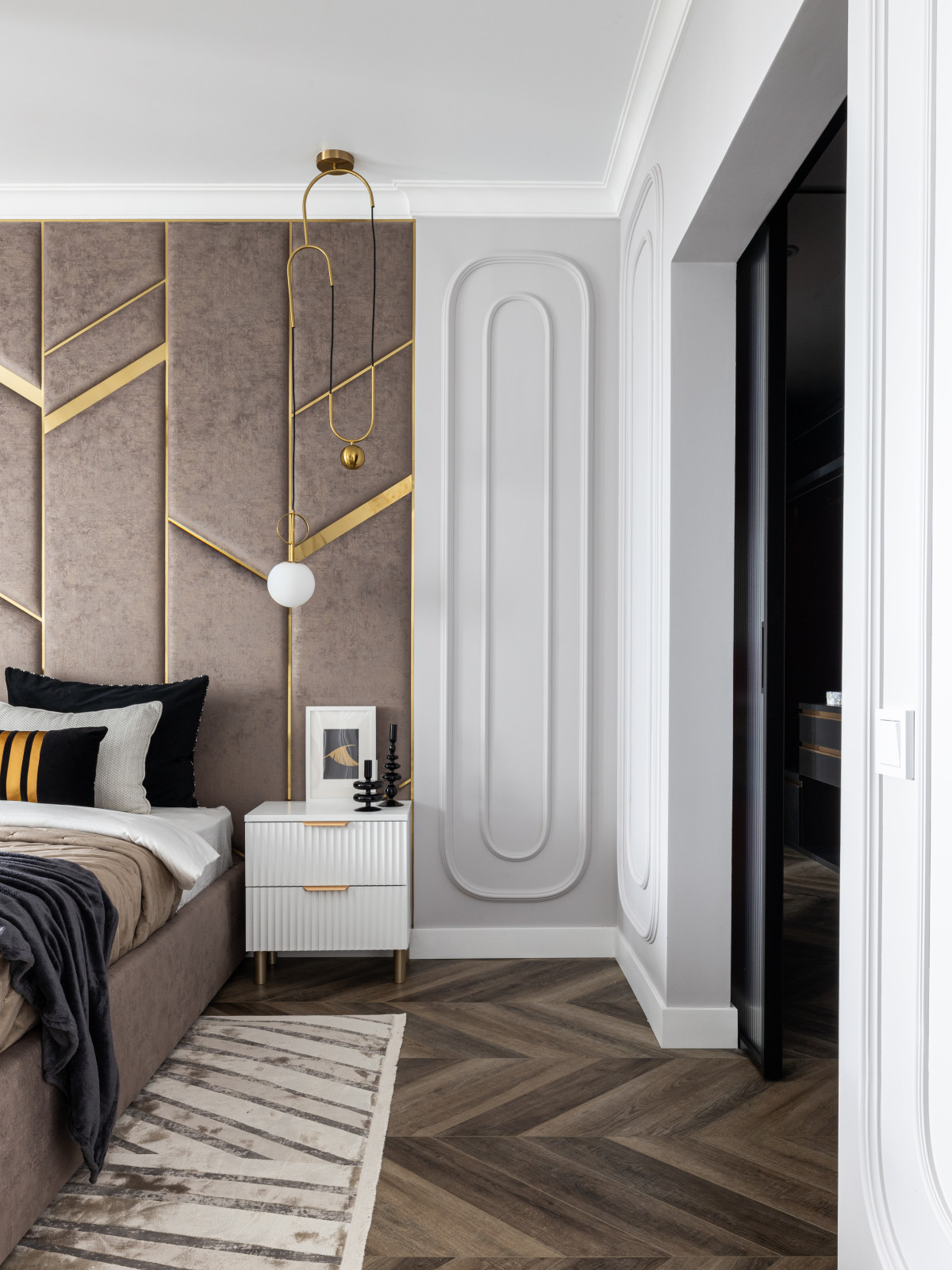 Двухкомнатная квартира 60м2 для девушки