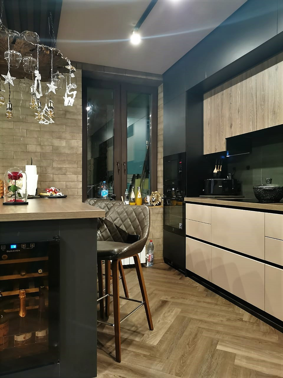 Ямало-Ненецкий АО, Новый Уренгой г, Дружба мкр, дом № 6, корпус 2, кухня..