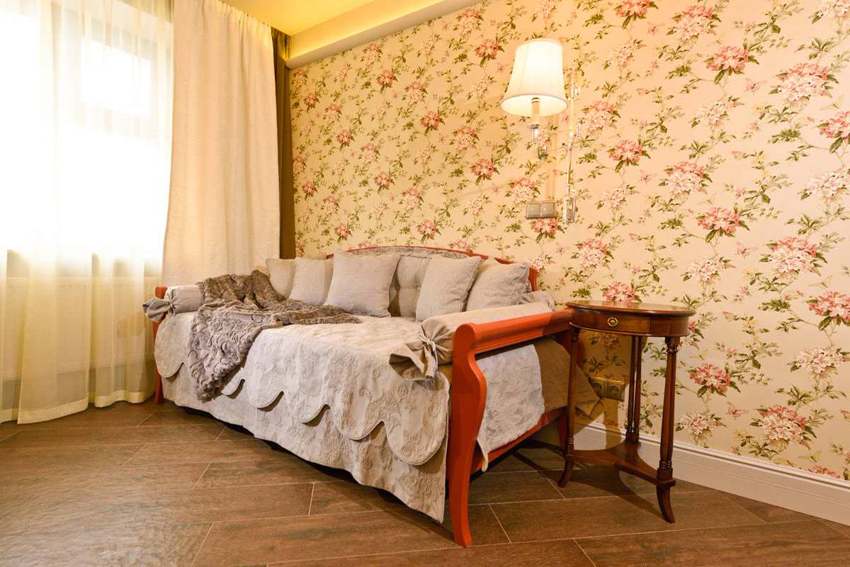 «Шкатулка из Оникса» декорирование квартиры: текстиль, обои, краски