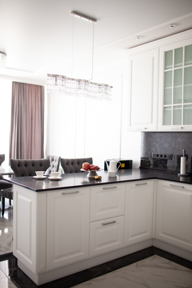 квартира в черно белых тонах