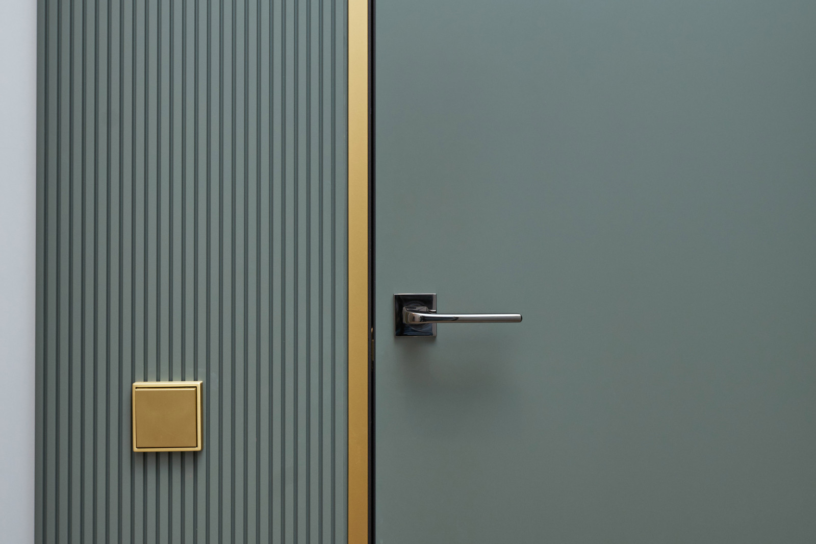 Скрытые двери