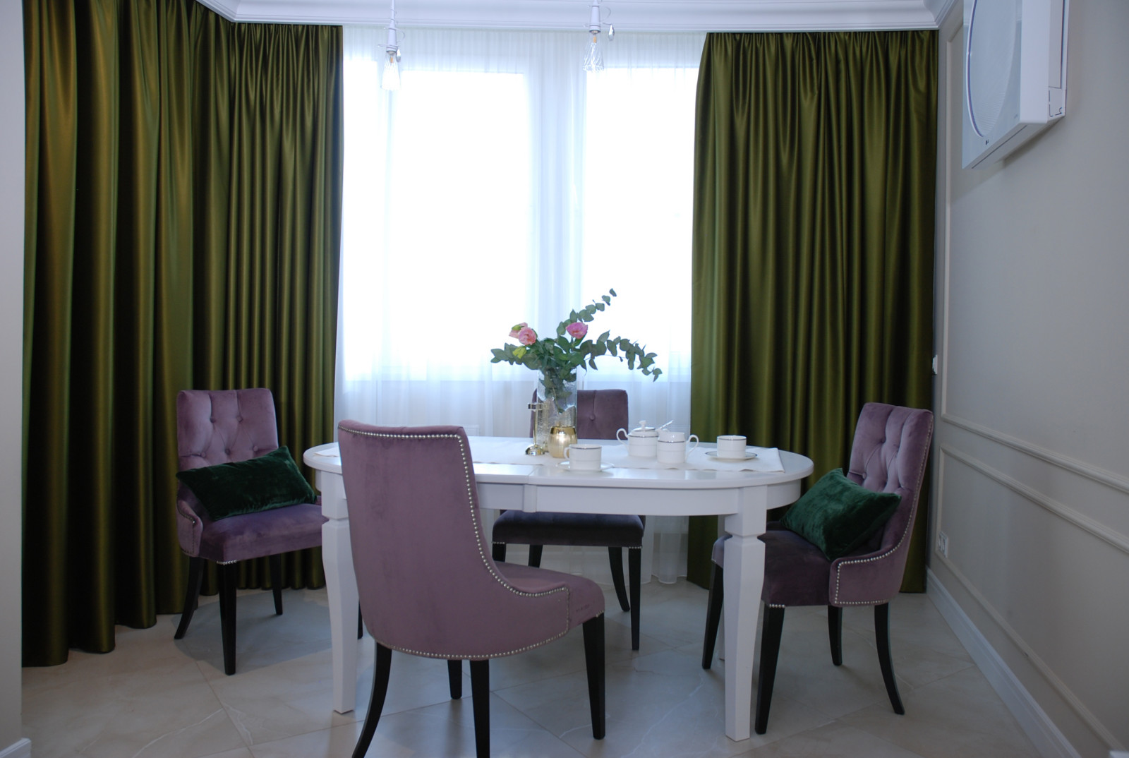 Проект 4-х комнатной квартиры в нежных тонах