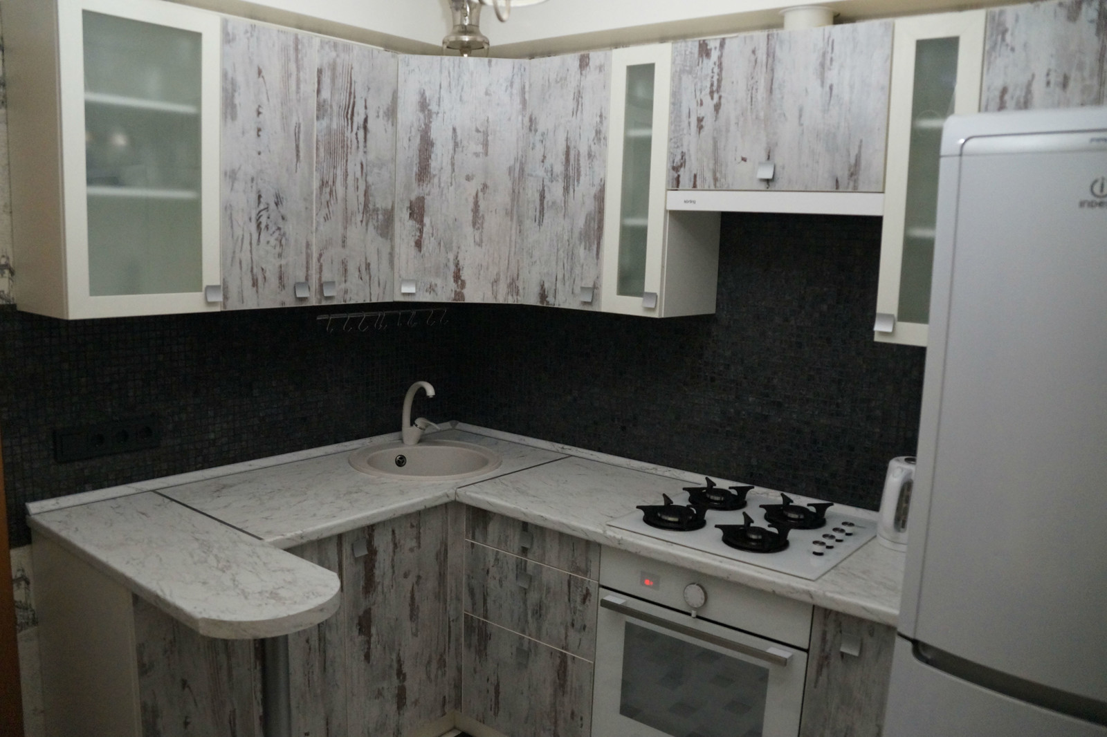 Кухонные гарнитуры