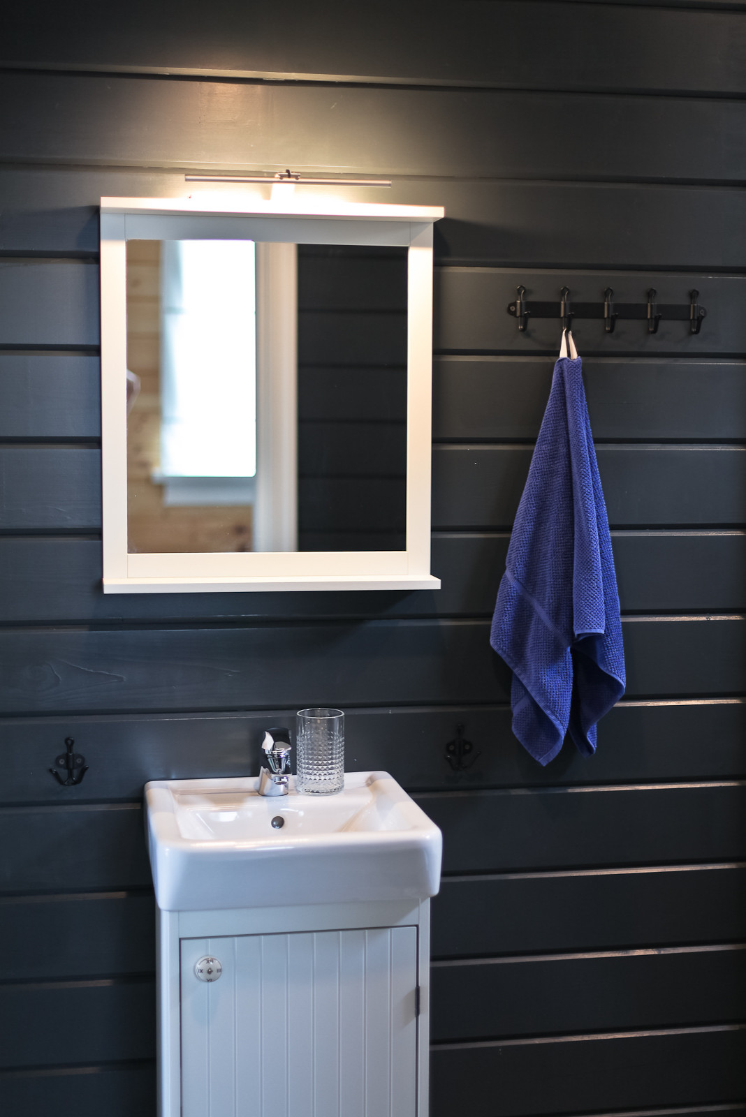 Обложка проекта: Деревянный гостевой дом в скандинавском стиле с винтажными деталями