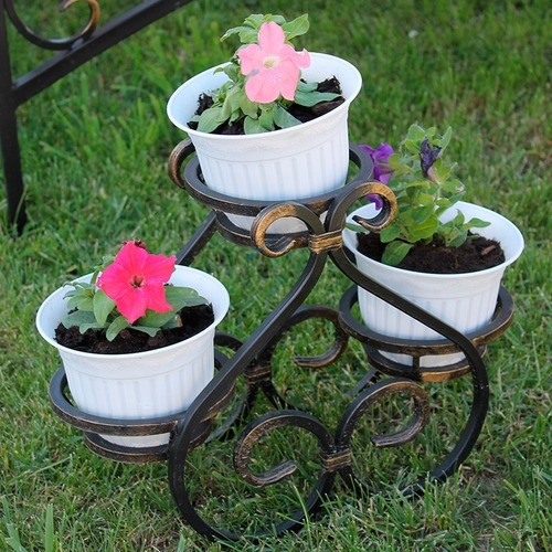 Кованые цветочницы