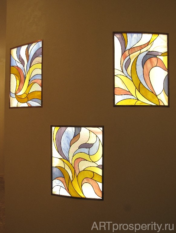 Обложка проекта: Витраж в прихожей
