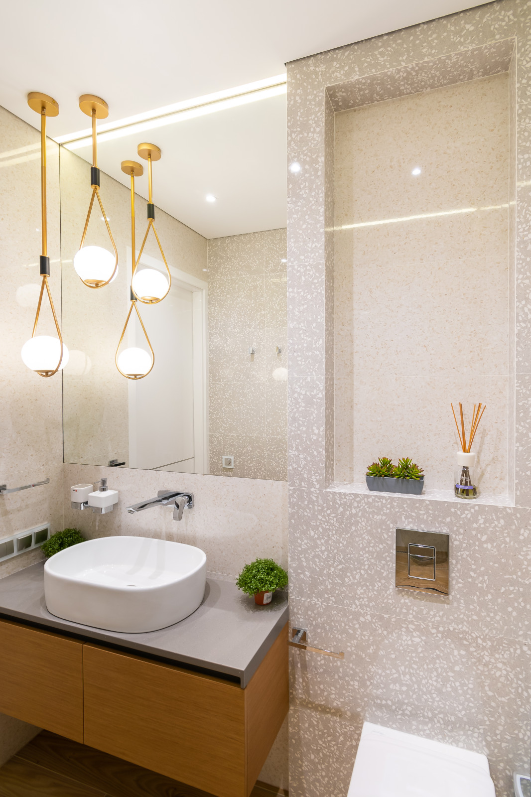 Максим Титов