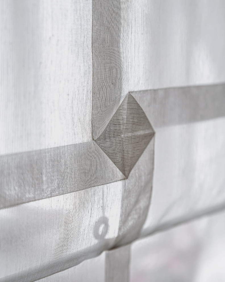 Римская штора для салона штор