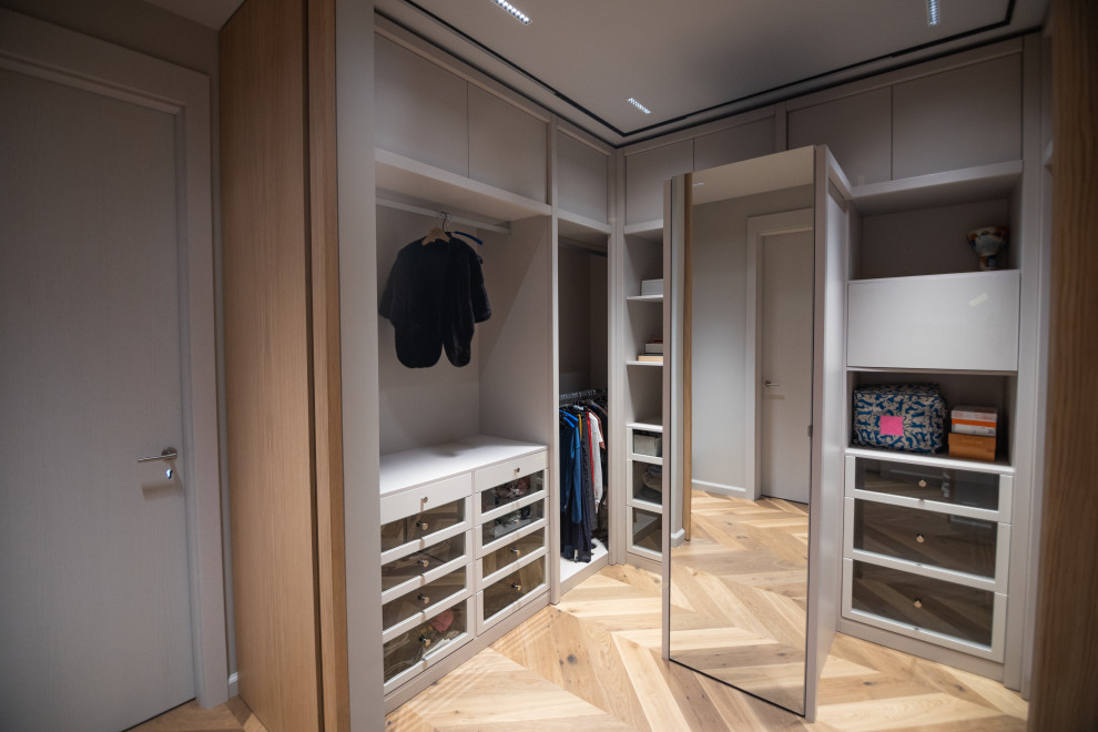 Обустройство гардеробной комнаты