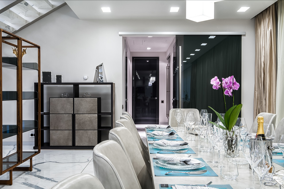 Просторный загородный дом в современном стиле