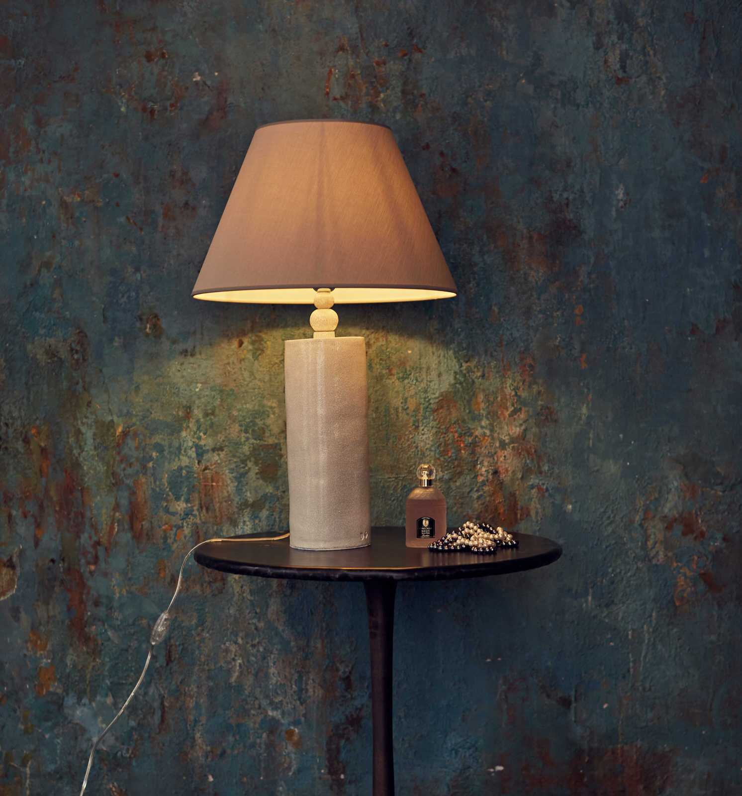 Обложка проекта: Настольная лампа