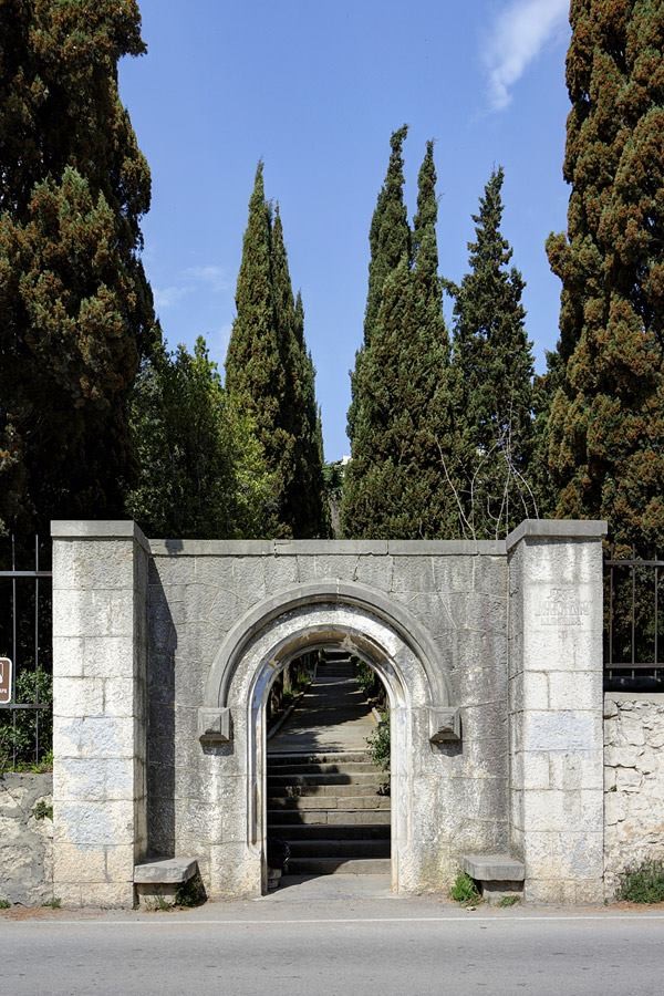 Дача «Мурад-Авур» Н.Н. Комстадиуса в Мисхоре