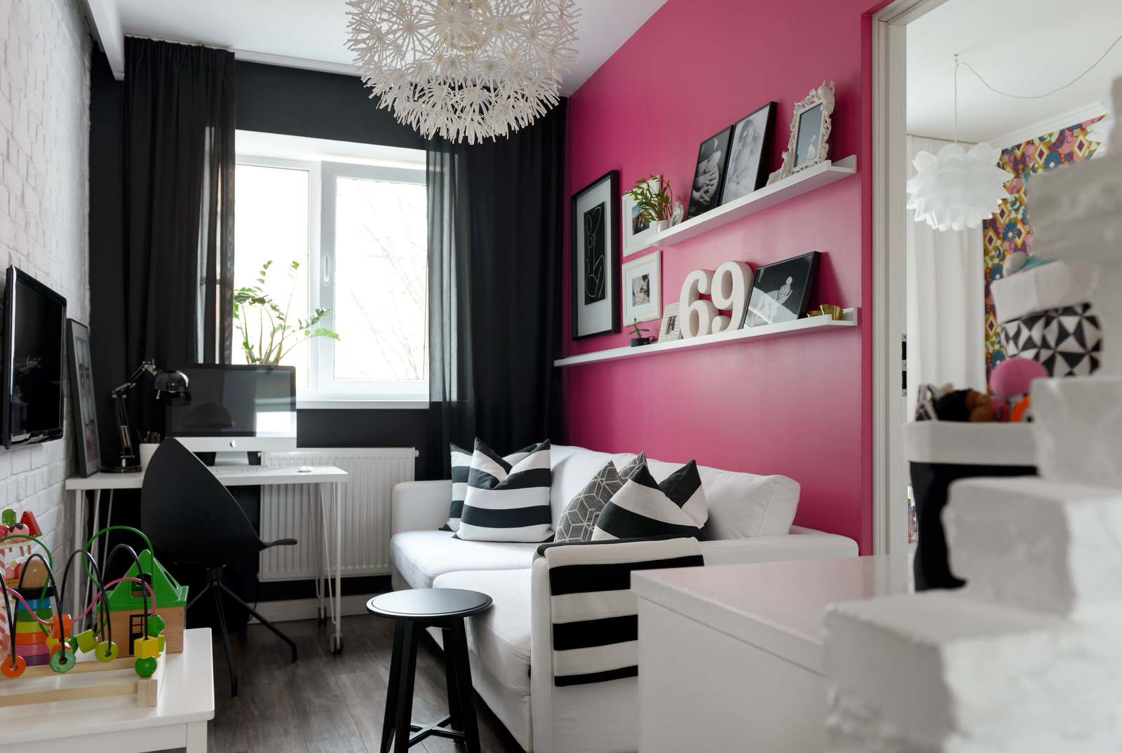 Скандинавский интерьер в немецком доме в российском городе.