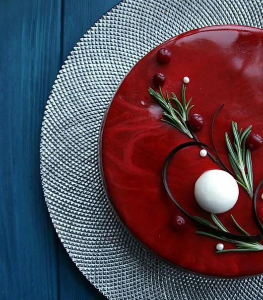 Обложка альбома: Сервировка стола в бело-синих оттенках