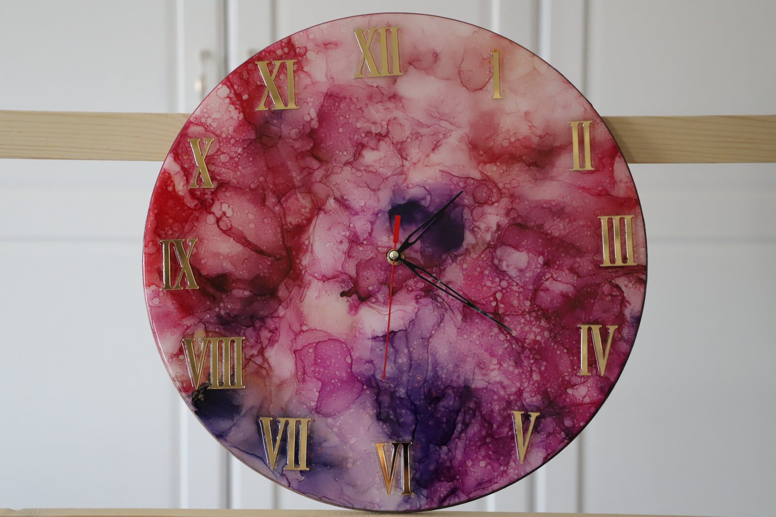 Часы из эпоксидной смолы