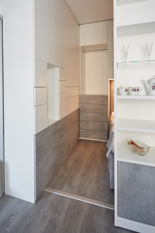 Корпусный шкаф в спальню raumplus