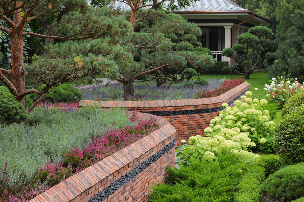 Коттеджный сад в Барвихе (дизайн и исполнение компании "Imperial Garden")